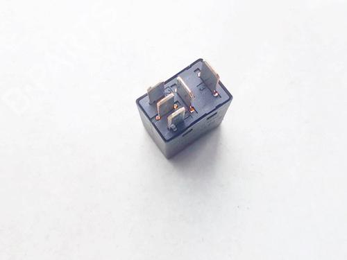 Electronic sensor FORD MONDEO III (B5Y) 2.0 TDCi | BP33528186M84 - Image 2