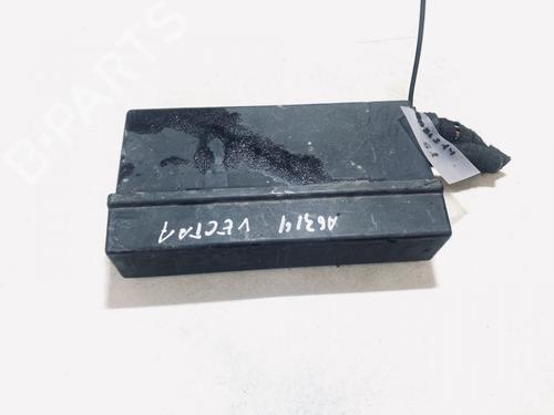 Used Fuse box Fuse box OPEL VECTRA B Estate (J96) 2.2 DTI 16V (F35) (125 hp) 33072014 33072014