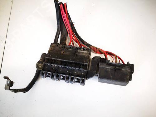 Used Fuse box SKODA ROOMSTER (5J7) 1.9 TDI (105 hp) 32565636