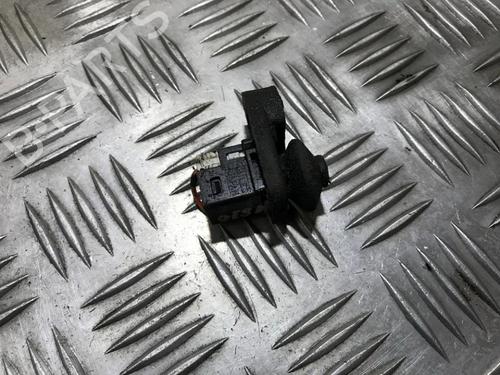 other-nissan-primera-hatchback-p12-2002-33492684 main image