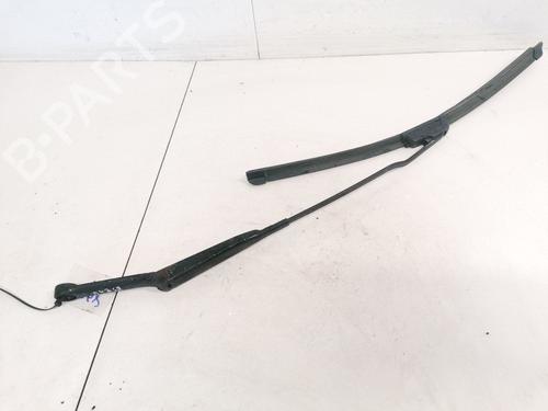front-windshield-wiper-arm-audi-a4-b5-8d2-1994-1995-1996-1997-1998-1999-2000-2001-33085664 main image