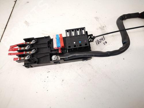 Used Fuse box Fuse box MERCEDES-BENZ CLS (C219) CLS 500 (219.375) (306 hp) 32911961 32911961
