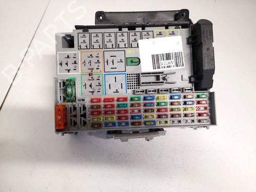 Used Fuse box Fuse box 32623847 32623847
