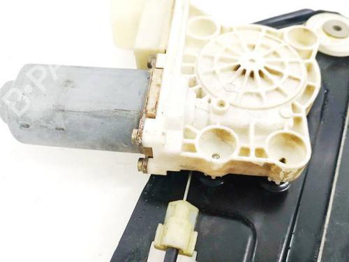 Used Right rear window motor Right rear window motor 34822246 34822246