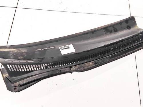 Griglia sotto parabrezza Griglia sotto parabrezza TOYOTA COROLLA (_E12_) 2.0 D-4D (CDE120R, CDE120L_) (110 hp) 35107209 35107209