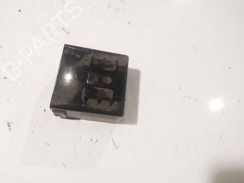 Used Electronic module Electronic module TOYOTA COROLLA Saloon (_E12_) 2.0 D-4D (CDE120_, CDE120R) (116 hp) 33751674 33751674