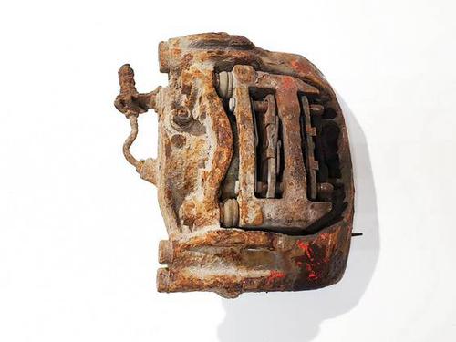 Used Left front brake caliper Left front brake caliper VW TRANSPORTER T4 Van (70A, 70H, 7DA, 7DH) 2.4 D (78 hp) 35339353 35339353