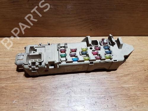 Used Fuse box Fuse box VW POLO Van Hatchback Van (6N1) 1.4 (60 hp) 33481985 33481985
