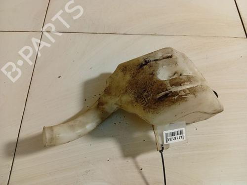 Used Windscreen washer tank Windscreen washer tank 39182577 39182577
