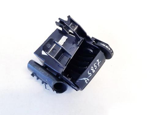 air-vent-mercedes-benz-c-class-w203-2000-2001-2002-2003-2004-2005-2006-2007-33066695 main image