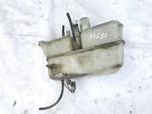 Used Windscreen washer tank Windscreen washer tank VOLVO 850 (854) 2.0 (126 hp) 35847900 35847900