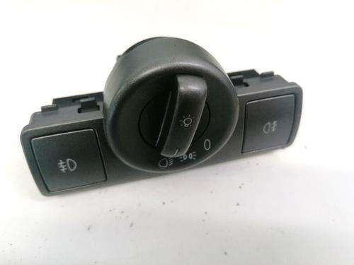 Used Switch Switch VW PHAETON (3D1, 3D2, 3D3, 3D4, 3D6, 3D7, 3D8, 3D9) 3.2 V6 (241 hp) 35441780 35441780