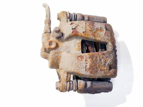 Used Left front brake caliper Left front brake caliper OPEL CORSA D (S07) 1.3 CDTI (L08, L68) (75 hp) 35130935 35130935