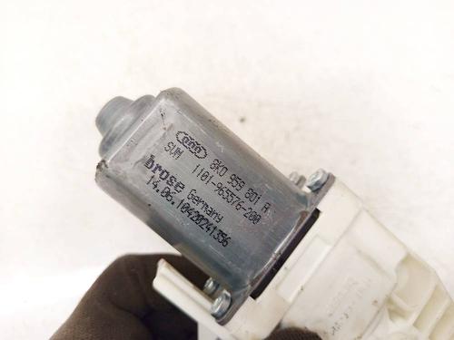 Left front window motor AUDI A4 B8 (8K2) 2.0 TDI | BP37625700E21 - Image 3