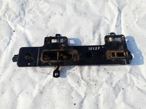 Used Support Support TOYOTA PREVIA II (_R3_) 2.0 D-4D (CLR30_, CLR30R) (116 hp) 32916557 32916557