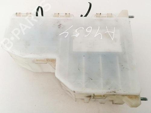 Used Fuse box Fuse box LAND ROVER FREELANDER 2 (L359) 2.2 TD4 4x4 (160 hp) 33067007 33067007