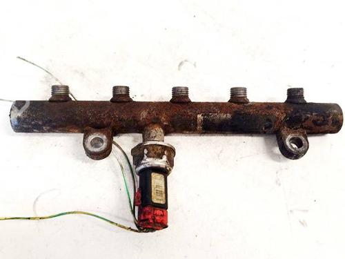 Used Injection rail Injection rail FORD FOCUS C-MAX (DM2) 2.0 TDCi (136 hp) 40555528 40555528