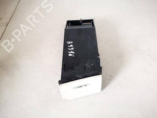 Used Glove box Glove box MERCEDES-BENZ E-CLASS (W211) E 200 Kompressor (211.042) (163 hp) 35241691 35241691