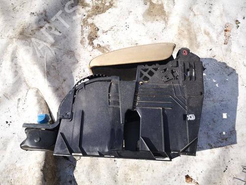 Used Armrest / Center console Armrest / Center console 38040313 38040313