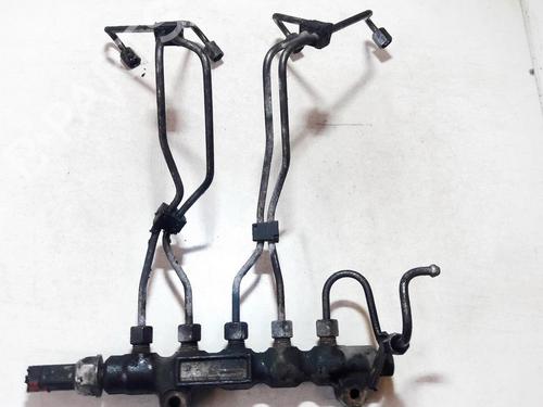 Used Injection rail Injection rail 35632449 35632449