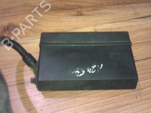 Used Fuse box Fuse box OPEL TIGRA (S93) 1.6 16V (F07) (100 hp) 33529524 33529524