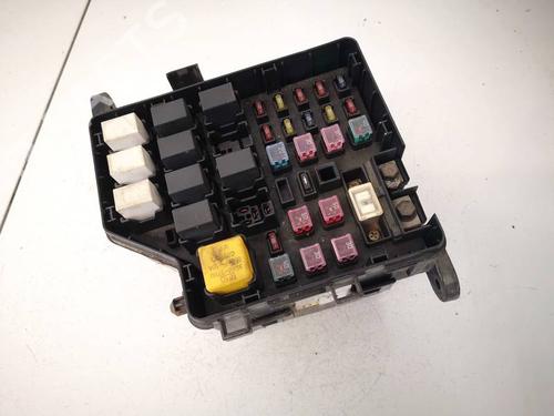 Used Fuse box Fuse box 38102706 38102706