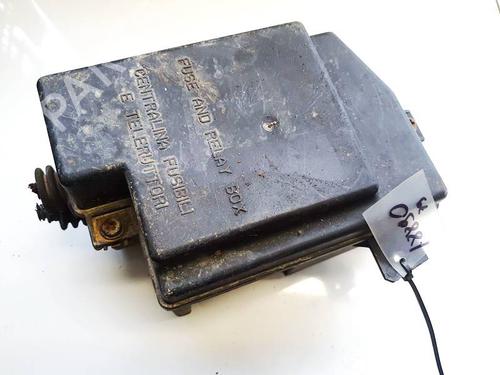 Used Fuse box Fuse box ALFA ROMEO 159 (939_) 1.9 JTDM 16V (939AXC1B, 939AXC12) (150 hp) 32937510 32937510