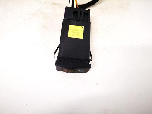 Used Switch Switch AUDI A4 B5 (8D2) 1.9 TDI (110 hp) 35584588 35584588