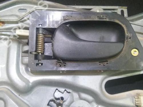 Used Front left interior door handle Front left interior door handle RENAULT LAGUNA I (B56_, 556_) 2.2 D (B56F/2) (83 hp) 35666053 35666053
