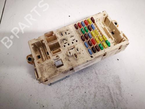 Used Fuse box Fuse box ALFA ROMEO 159 (939_) 2.4 JTDM (939AXD12, 939AXD1B) (200 hp) 32616054 32616054