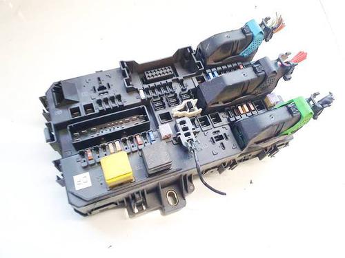 Used Fuse box Fuse box 36659133 36659133