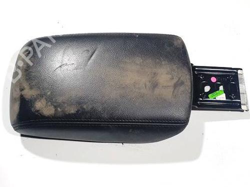 Used Armrest / Center console Armrest / Center console FORD FOCUS III 1.6 Ti (125 hp) 35225995 35225995