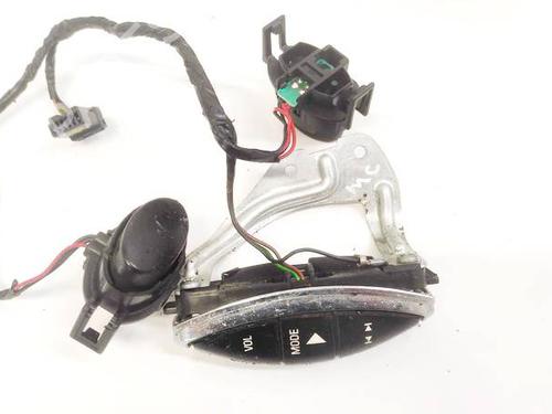 Comandos do volante Comandos do volante ROVER 75 (RJ) 1.8 (120 hp) 35192307 35192307