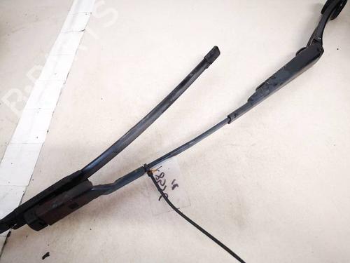 front-windshield-wiper-arm-renault-scenic-ii-jm01_-2003-2004-2005-2006-2007-2008-2009-2010-32921472 main image