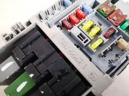 Fuse box CHEVROLET CRUZE Hatchback (J305) 2.0 CDI | BP32931783E1 - Image 2