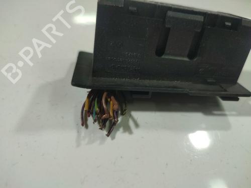 Fuse box VW PASSAT B6 (3C2) 1.9 TDI | BP32543467E1 - Image 3