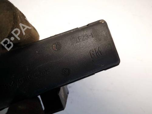 Fuse box OPEL SIGNUM Hatchback (Z03) 2.2 DTI (F48) | BP32590224E1