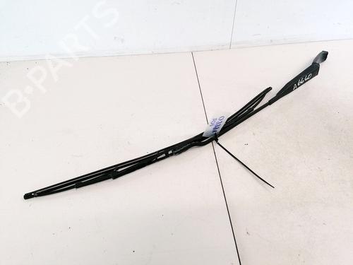 Used Front windshield wiper arm Front windshield wiper arm 33079256 33079256