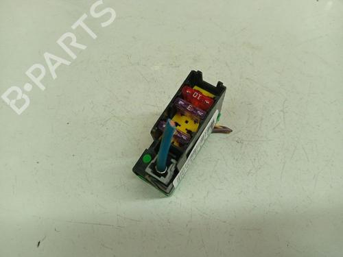 Fuse box CITROËN C5 III (RD_) 2.0 HDi (RDRHD8, RDRHDJ, RDRHR8, RDRHRJ) | BP39545778E1 - Image 2