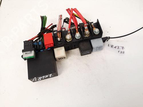 fuse-box-audi-a3-8l1-1996-1997-1998-1999-2000-2001-2002-2003-2004-2005-2006-32909479 main image
