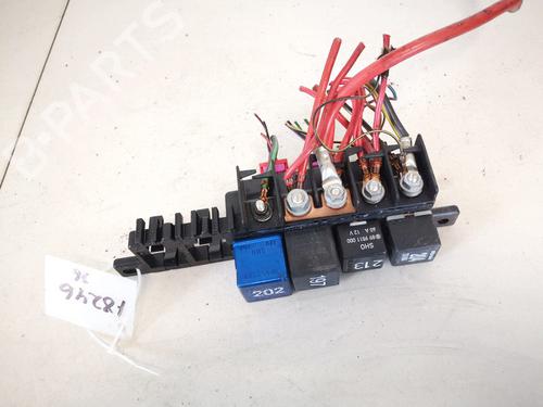 fuse-box-vw-passat-b5-variant-3b5-1997-1998-1999-2000-2001-32914615 main image