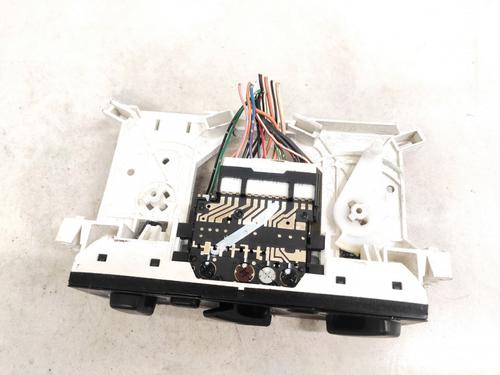 Climate control MITSUBISHI SPACE STAR MPV (DG_A) 1.3 16V (DG1A) | BP35561364I5 - Image 2