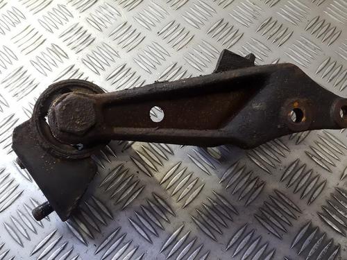 Used Engine mount Engine mount MAZDA 626 V (GF) 2.0 TD (GFFP) (110 hp) 33493892 33493892