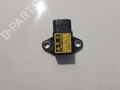 Used Electronic module Electronic module TOYOTA RAV 4 II (_A2_) 2.0 D 4WD (CLA20_, CLA21_, CLA20R, CLA21R) (116 hp) 33505840 33505840