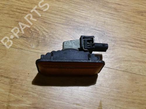 Højre side indikator Højre side indikator VW GOLF III (1H1) 1.6 (75 hp) 35652009 35652009