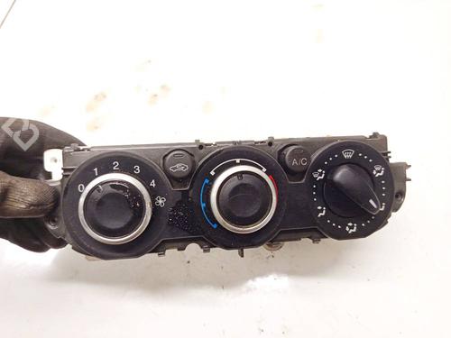 Used Climate control Climate control FORD MONDEO IV (BA7) 2.0 TDCi (140 hp) 34849221 34849221