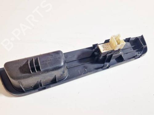 Switch NISSAN TIIDA Hatchback (C11) 1.6 | BP32584109I30