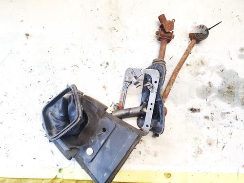 Used Gear lever Gear lever SUBARU LEGACY III Estate (BH) 2.5 AWD (BH9) (156 hp) 35421392 35421392
