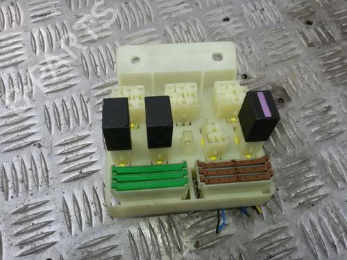 Used Fuse box Fuse box VOLVO V40 Estate (645) 1.9 DI (102 hp) 33505718 33505718