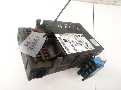 Used Fuse box Fuse box RENAULT LAGUNA II (BG0/1_) 1.9 dCi (BG08, BG0G) (120 hp) 32900764 32900764